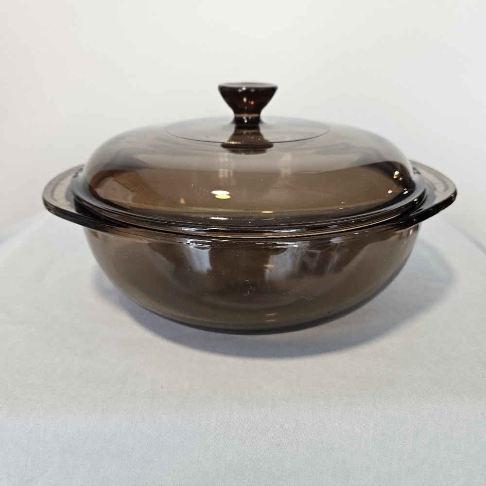 Vintage PYREX 023 Round Brown/Amber Casserole With Lid